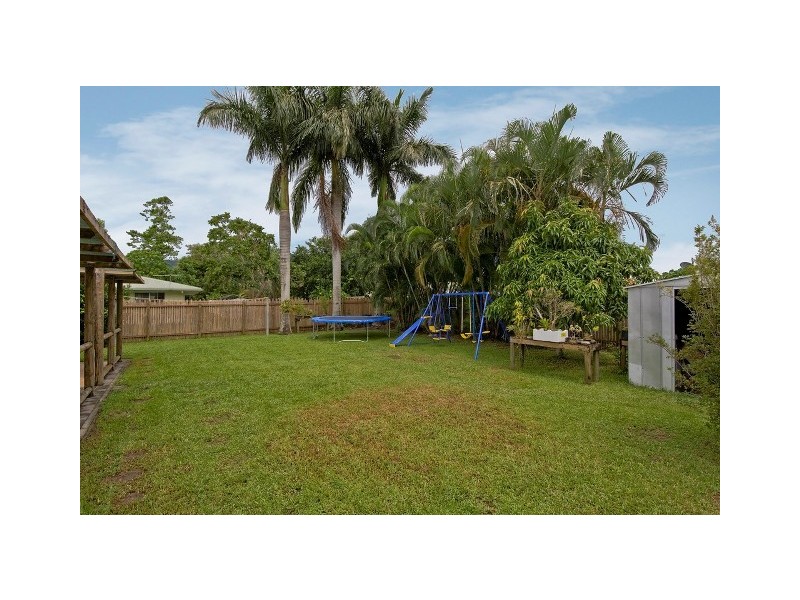 8  Friendship Street, Bentley Park QLD 4869