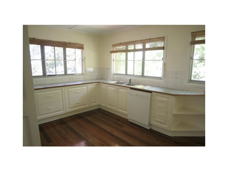 24 Hodel Street, Whitfield QLD 4870