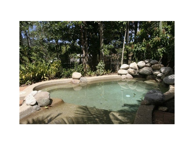 24 Hodel Street, Whitfield QLD 4870