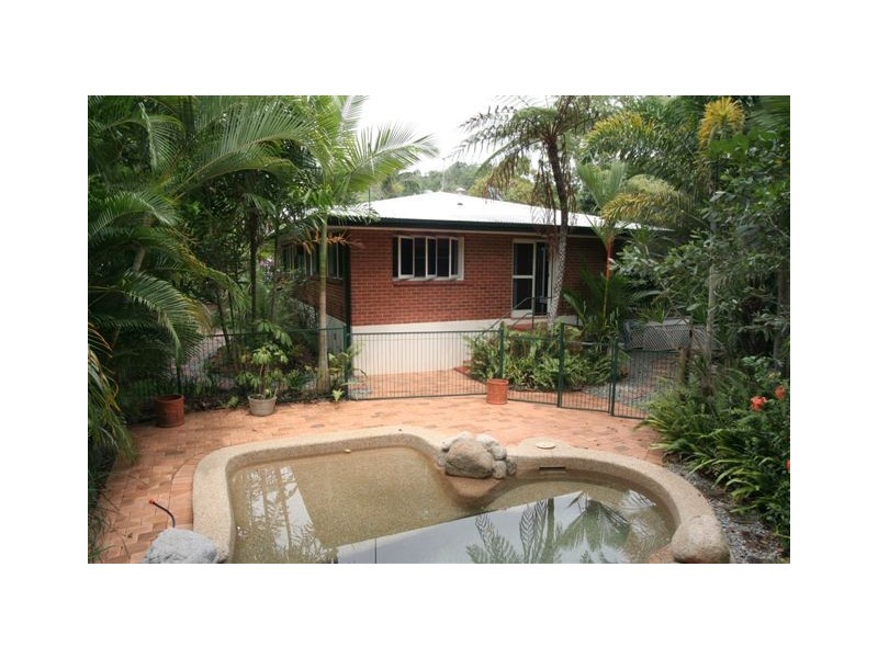 24 Hodel Street, Whitfield QLD 4870