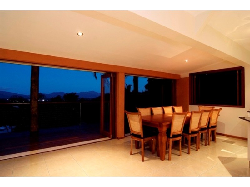 176 Sydney Street, Bayview Heights QLD 4868