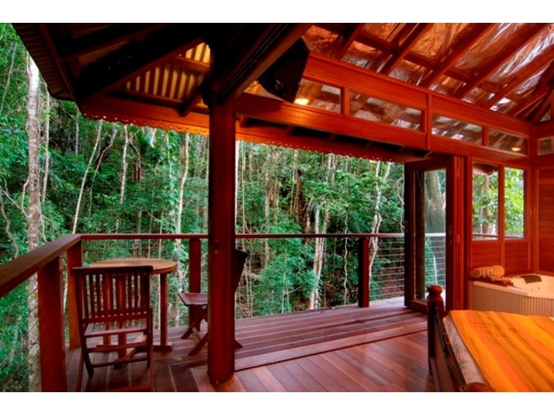 176 Sydney Street, Bayview Heights QLD 4868