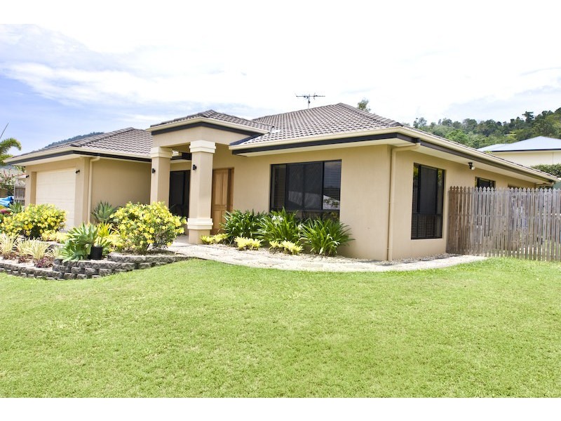 2 St Albans Close, Brinsmead QLD 4870