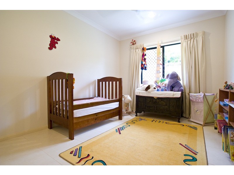 2 St Albans Close, Brinsmead QLD 4870