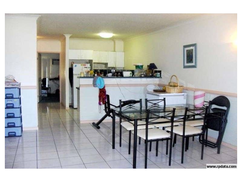 2/201  Mcleod Street, Cairns North QLD 4870