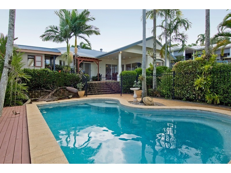 10 Barcoo Close, Bentley Park QLD 4869