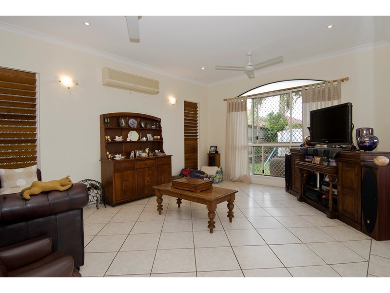 10 Barcoo Close, Bentley Park QLD 4869