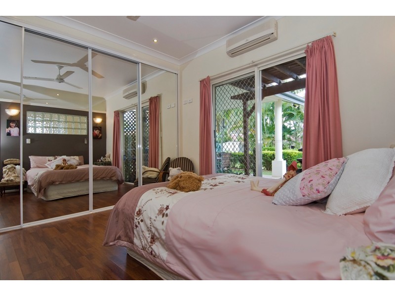 10 Barcoo Close, Bentley Park QLD 4869
