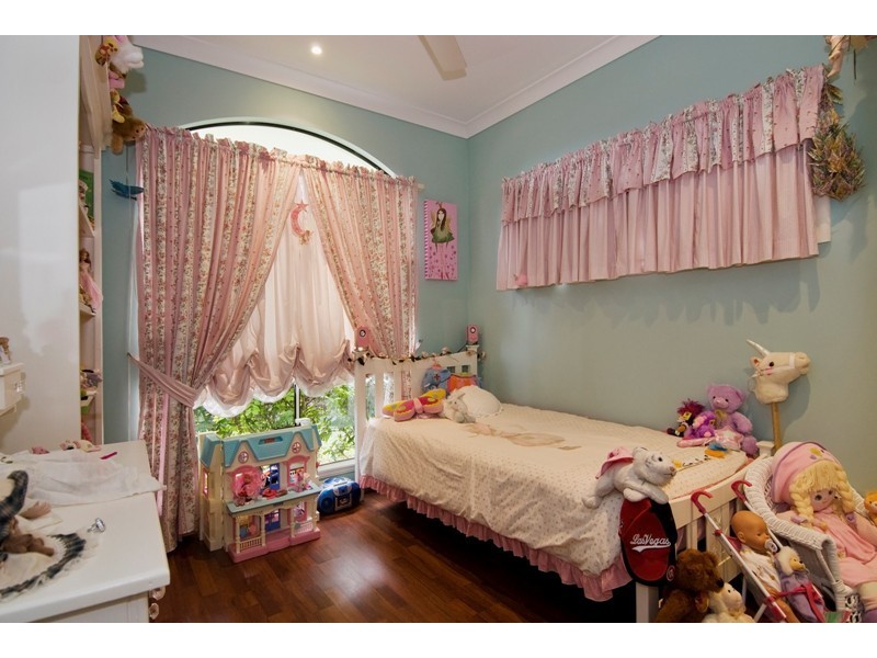 10 Barcoo Close, Bentley Park QLD 4869