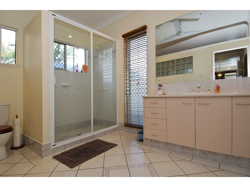 10 Barcoo Close, Bentley Park QLD 4869