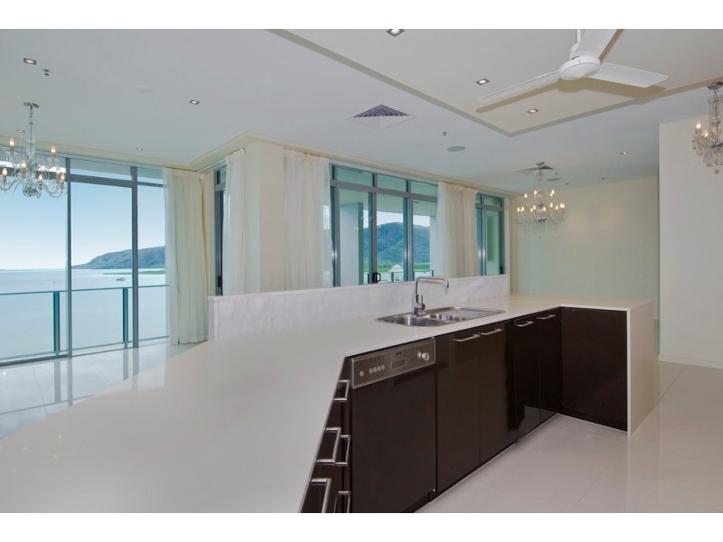 88/99 The Esplanade, Cairns QLD 4870