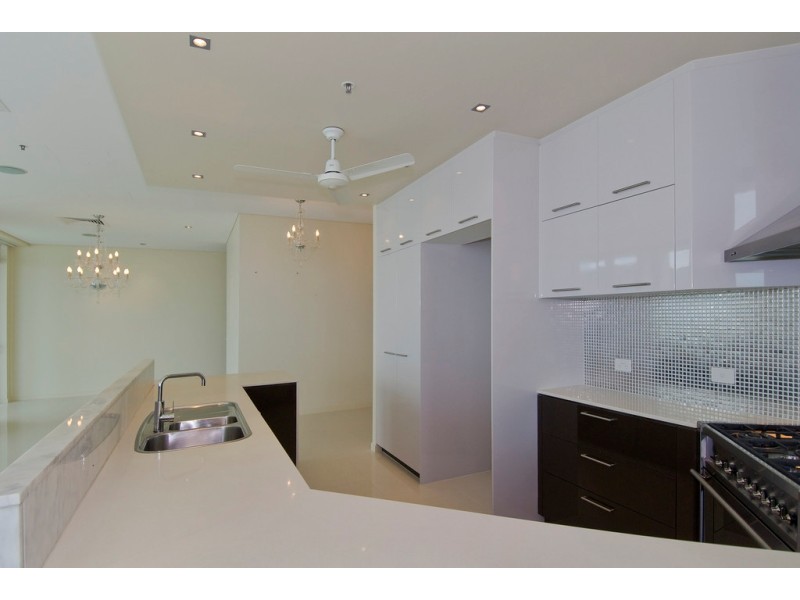 88/99 The Esplanade, Cairns QLD 4870