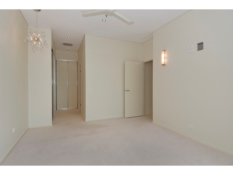 88/99 The Esplanade, Cairns QLD 4870