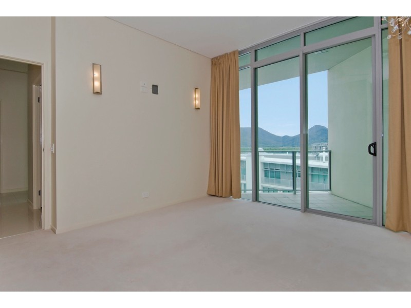 88/99 The Esplanade, Cairns QLD 4870