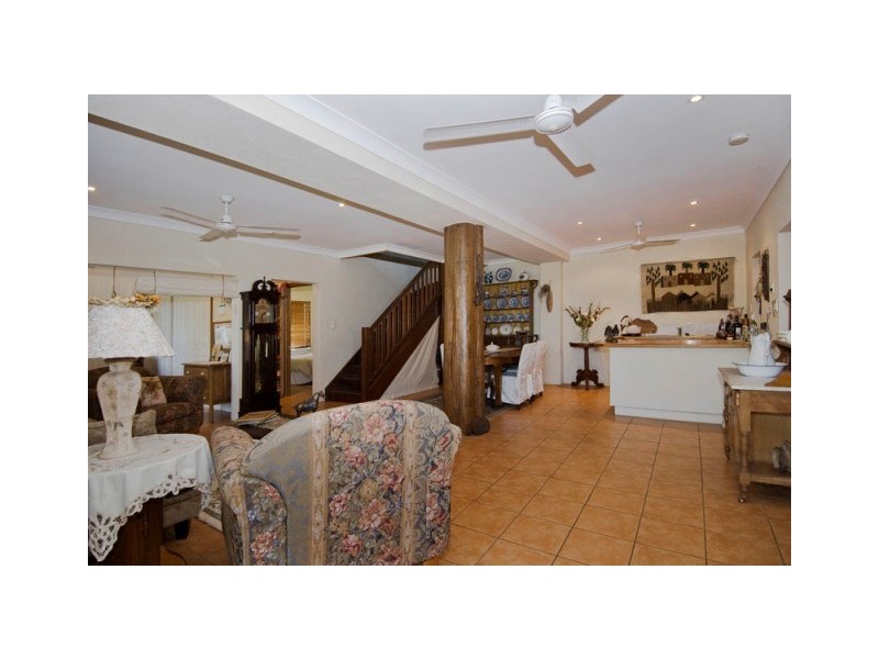 11 Amaroo Street, Smithfield QLD 4878