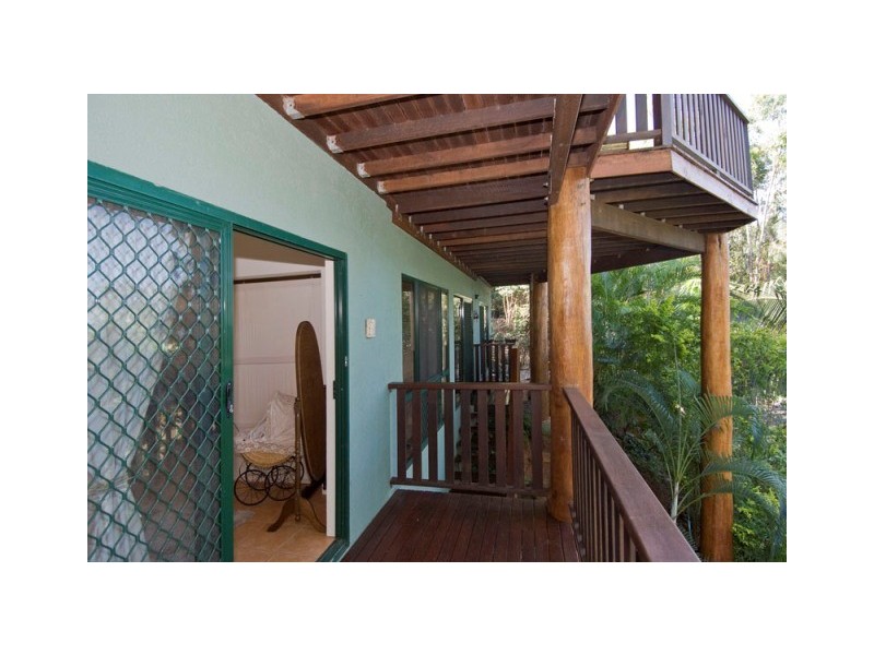 11 Amaroo Street, Smithfield QLD 4878