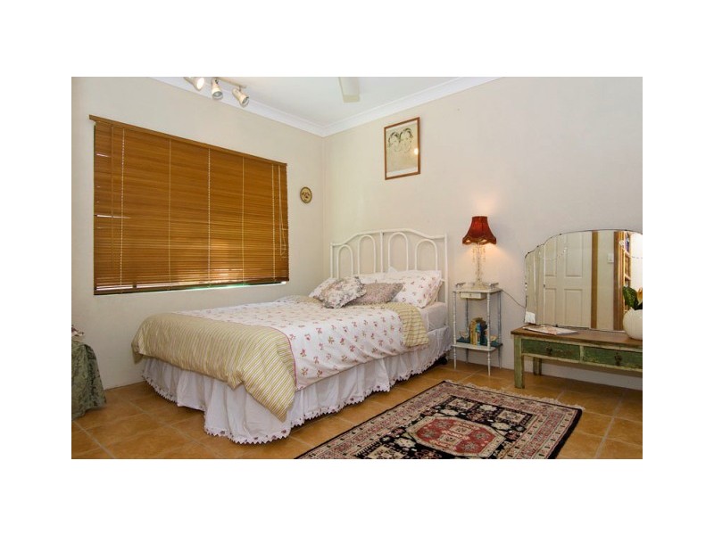 11 Amaroo Street, Smithfield QLD 4878