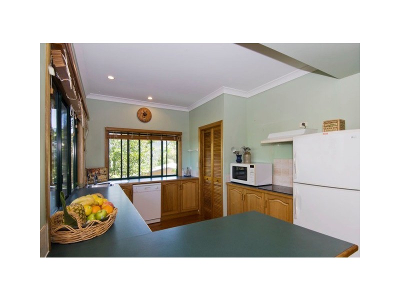 11 Amaroo Street, Smithfield QLD 4878