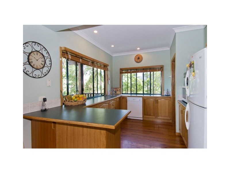 11 Amaroo Street, Smithfield QLD 4878