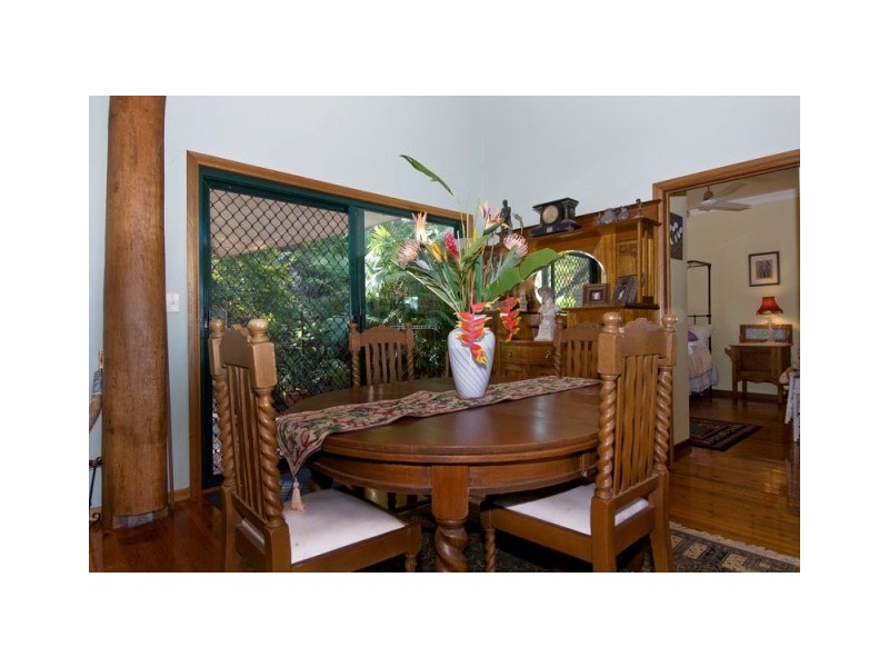 11 Amaroo Street, Smithfield QLD 4878