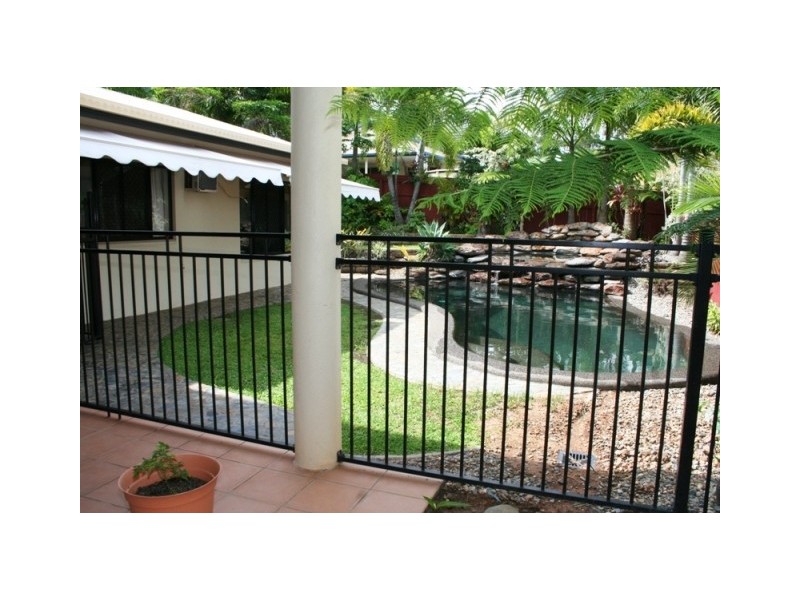 8 Hazelwood Close, Mount Sheridan QLD 4868