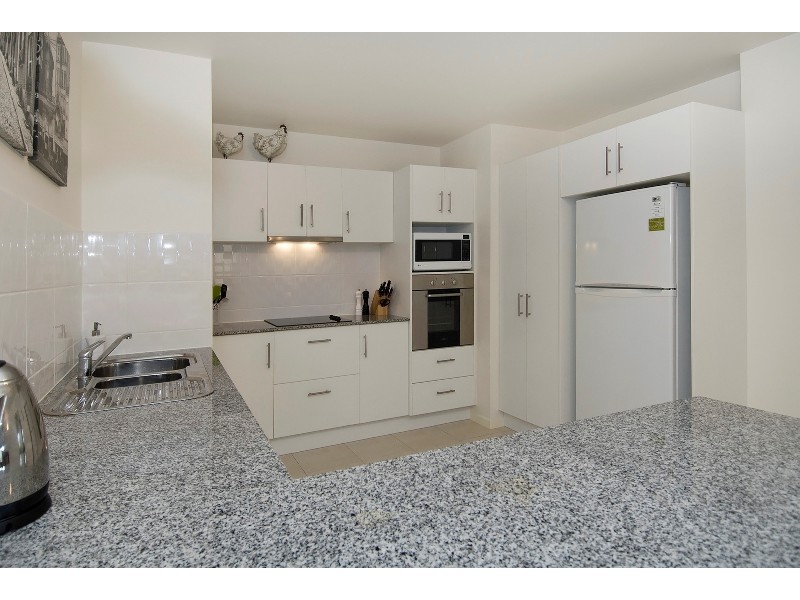 1/15-17  Minnie Street, Cairns City QLD 4870