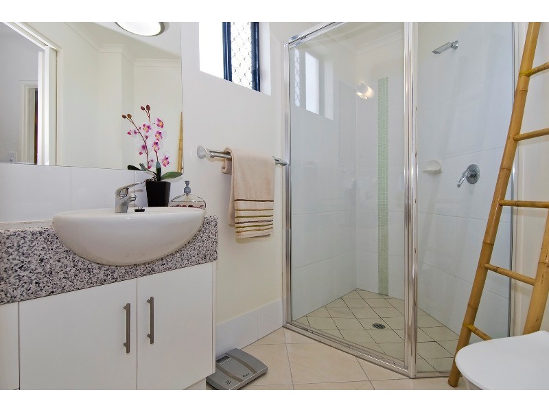 1/15-17  Minnie Street, Cairns City QLD 4870