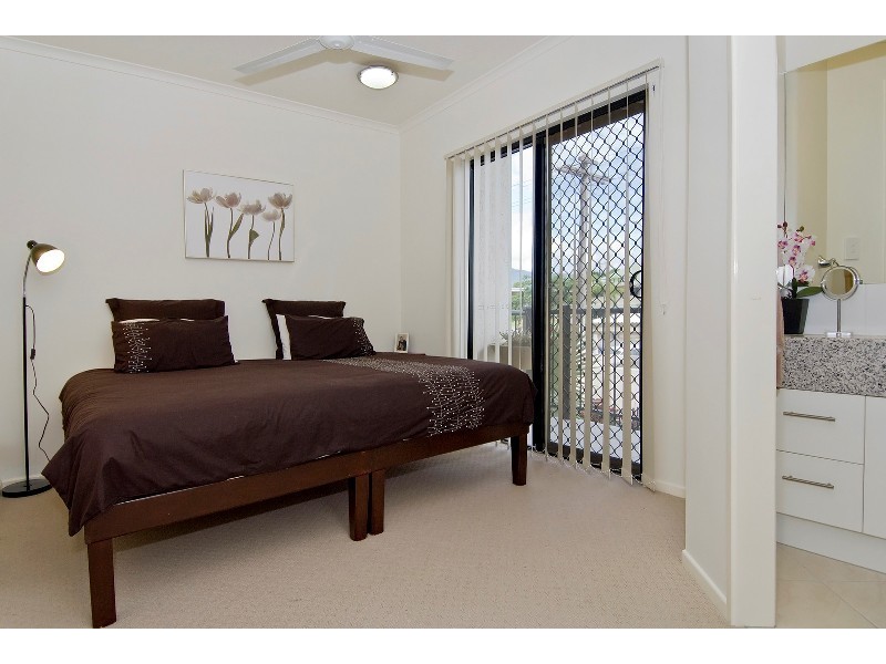 1/15-17  Minnie Street, Cairns City QLD 4870