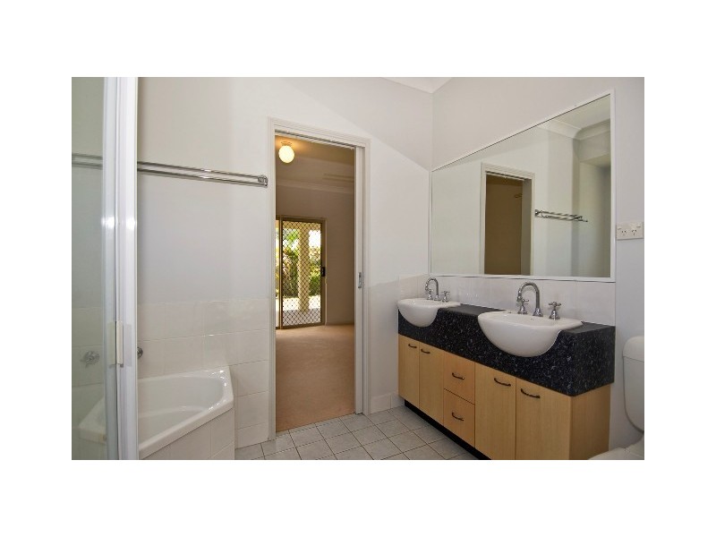 Brinsmead QLD 4870