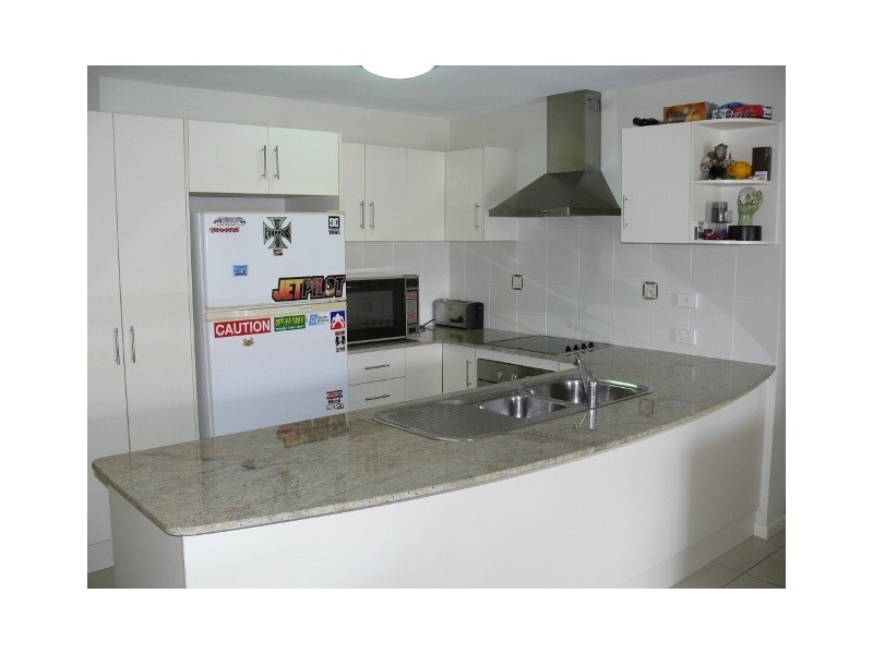 4/18  Smith Street, Cairns North QLD 4870