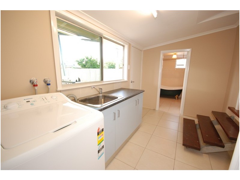 5 Borrowdale Close, Bentley Park QLD 4869