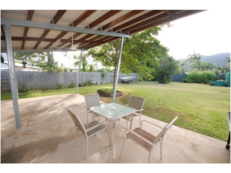 5 Borrowdale Close, Bentley Park QLD 4869