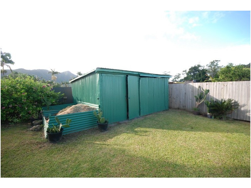 5 Borrowdale Close, Bentley Park QLD 4869