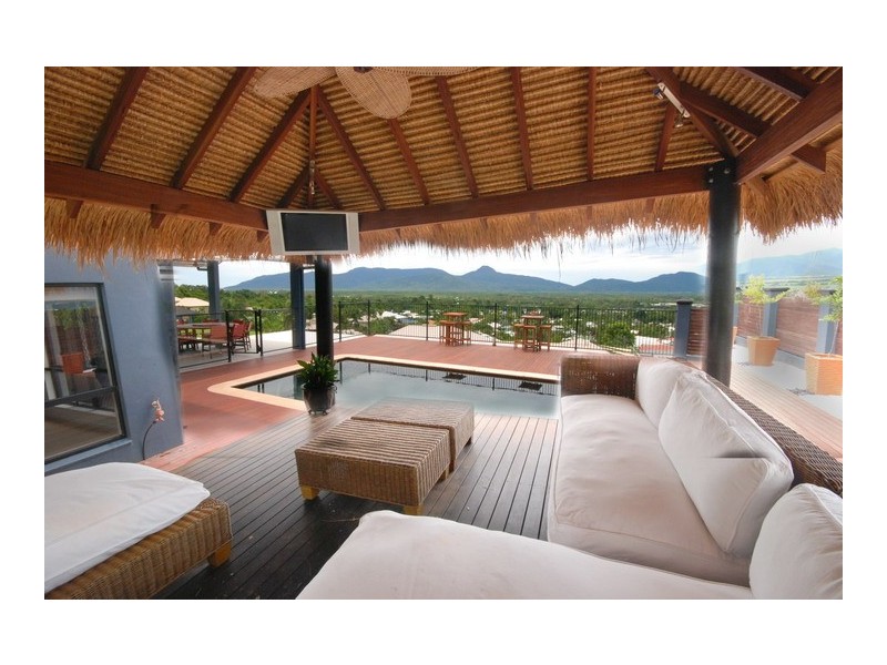 7 Maynard Close, Mount Sheridan QLD 4868