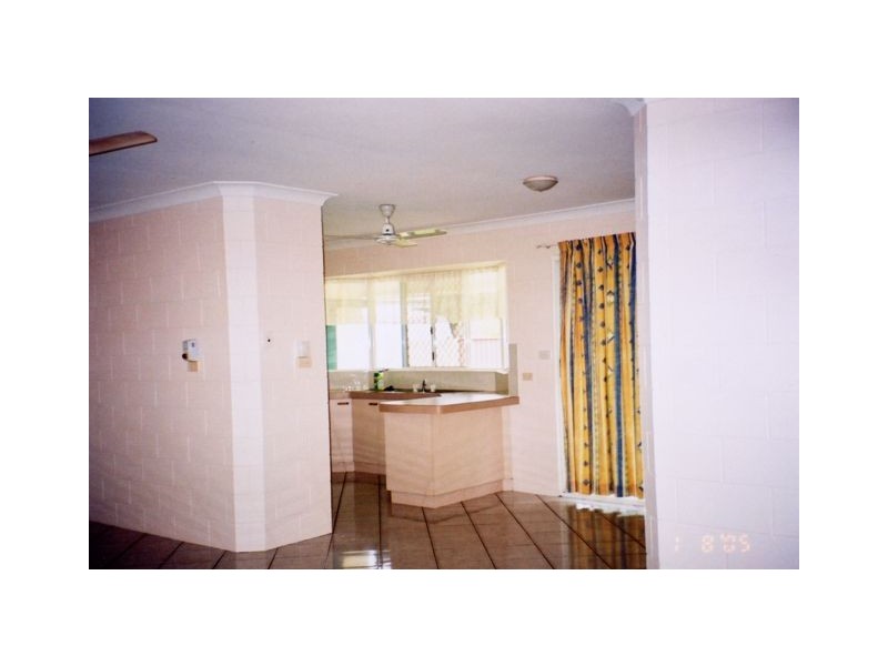 Bentley Park QLD 4869