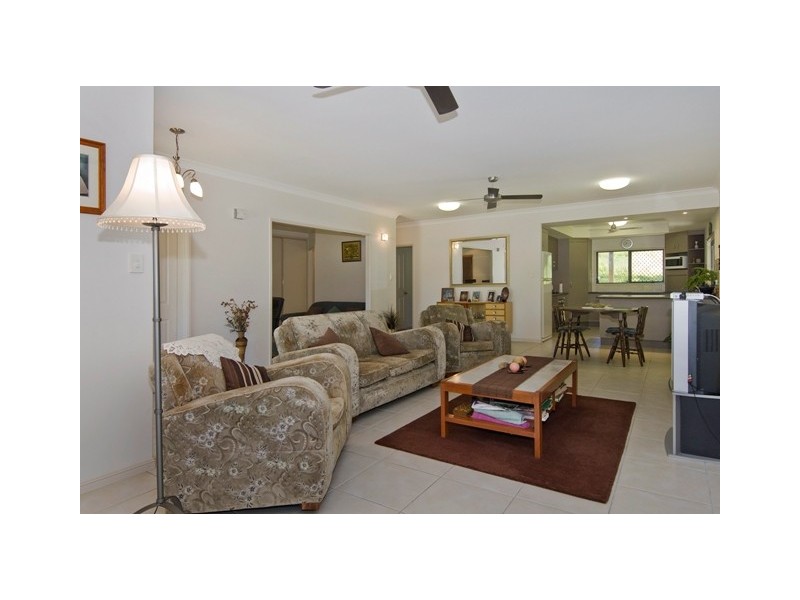 7 Pavetta Close, Bentley Park QLD 4869