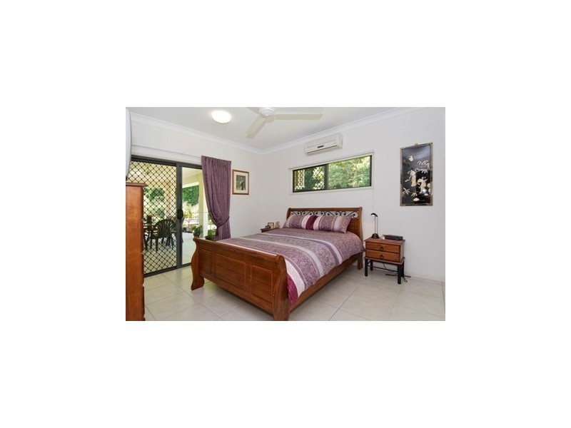 7 Pavetta Close, Bentley Park QLD 4869
