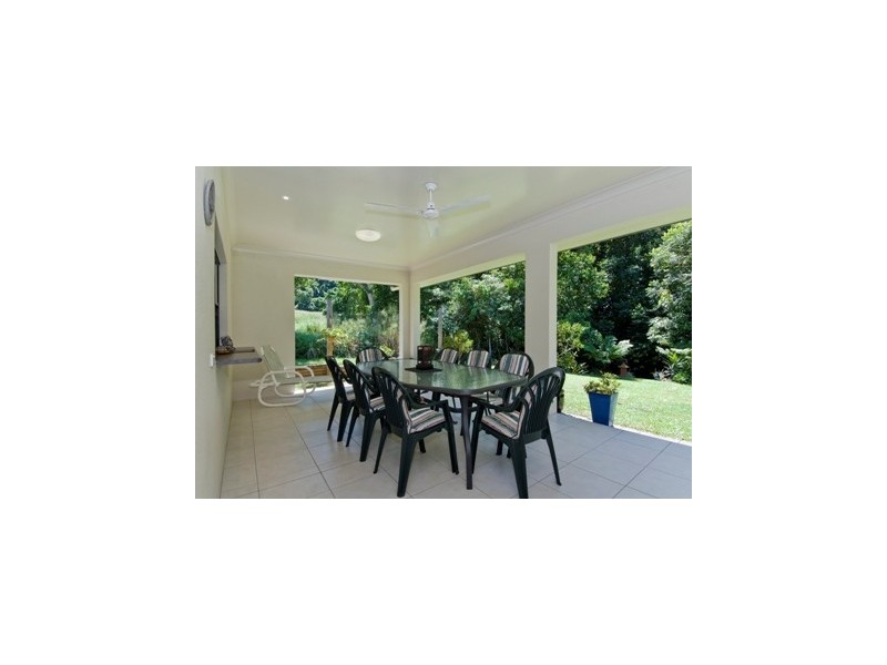 7 Pavetta Close, Bentley Park QLD 4869