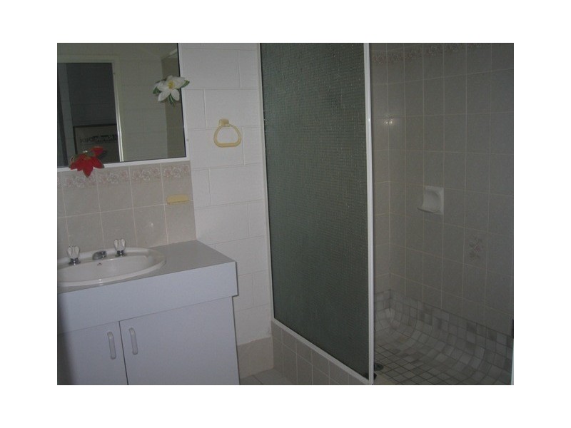 Bentley Park QLD 4869