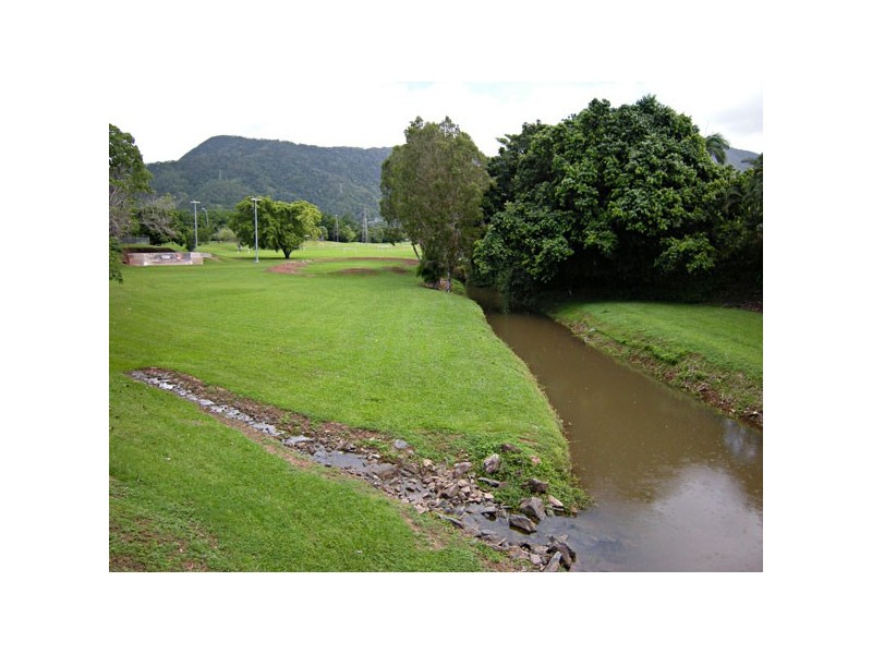 2/99 Windarra Street, Woree QLD 4868