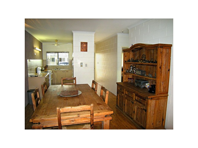 2/99 Windarra Street, Woree QLD 4868