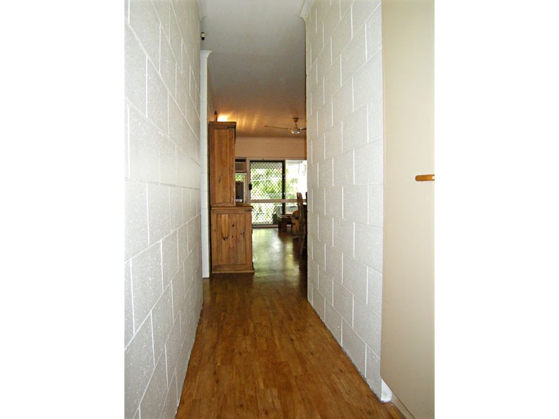 2/99 Windarra Street, Woree QLD 4868