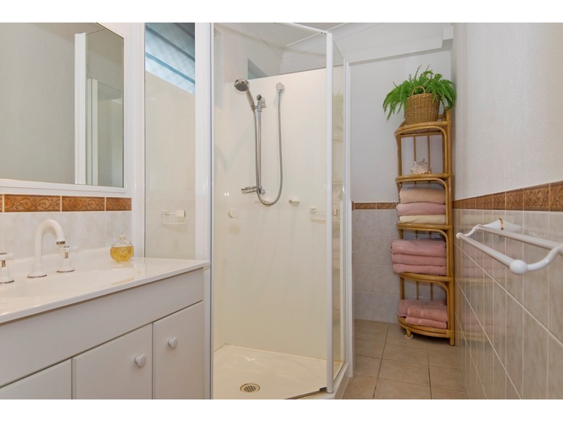 Holloways Beach QLD 4878