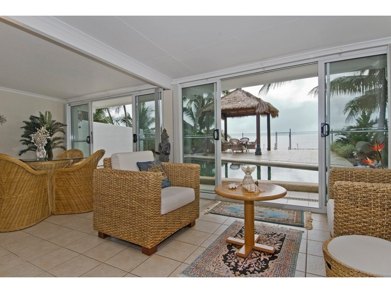 Holloways Beach QLD 4878