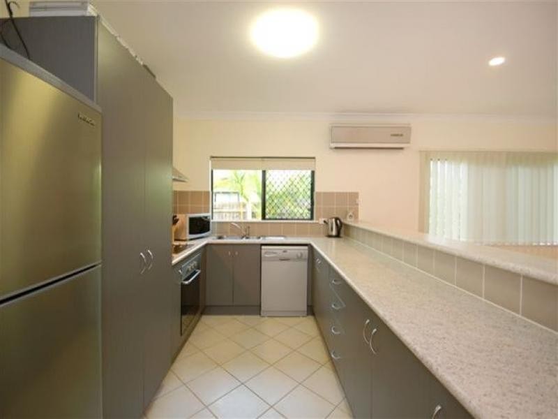 5 Surtees Close, Bentley Park QLD 4869