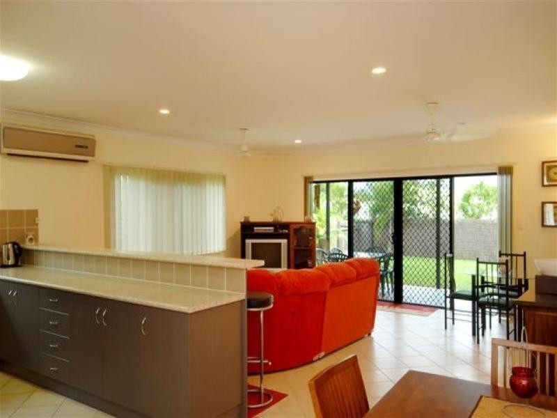 5 Surtees Close, Bentley Park QLD 4869