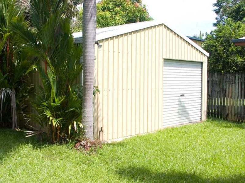 5 Illuka Close, White Rock QLD 4868