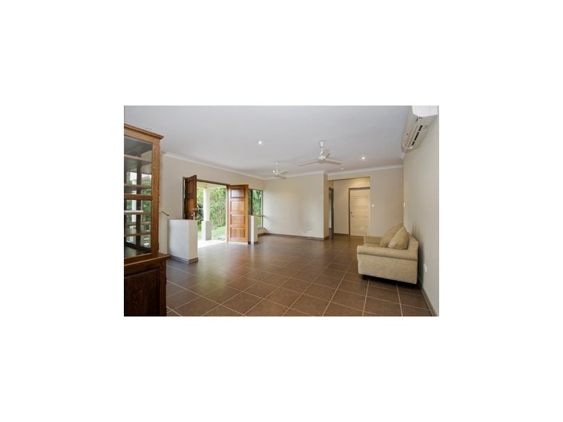 Trinity Beach QLD 4879