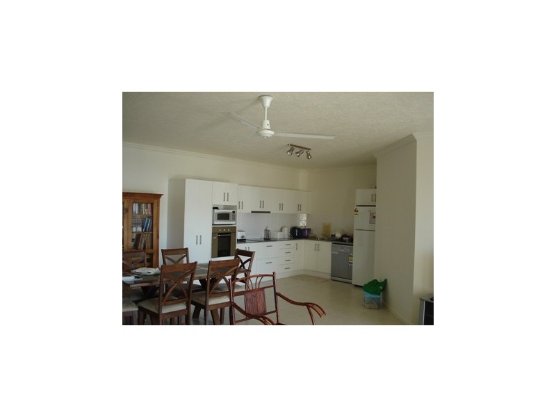 13/15 Minnie Street, Cairns QLD 4870