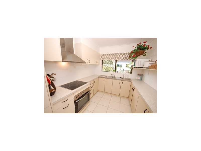 24 Fishburn Street, Bentley Park QLD 4869